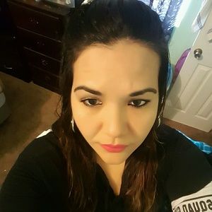 Meet your Posher, Cruz